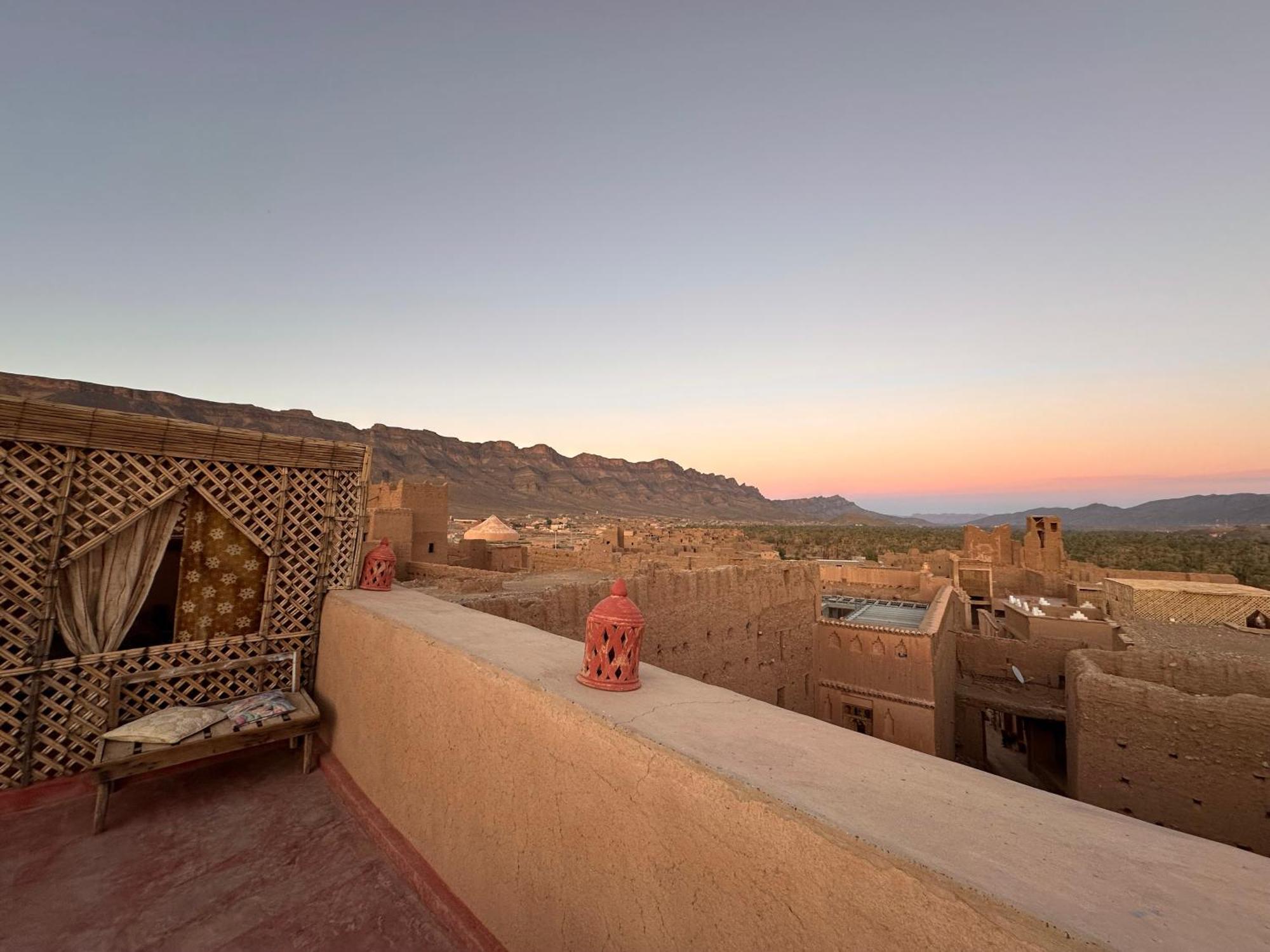 Riad La Perle Tamnougalte Hotel Agdz Exterior photo